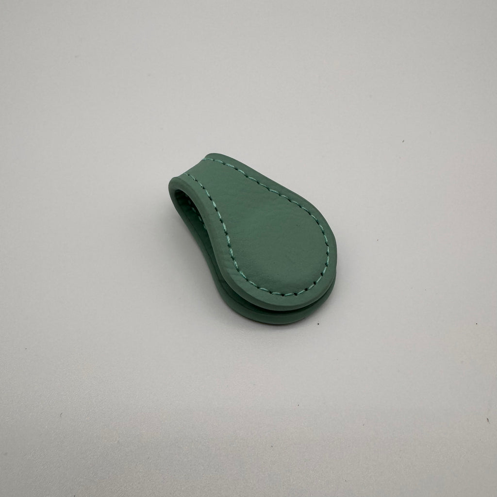 Magnet-Lesezeichen aus PU-Leder – personalisierbar