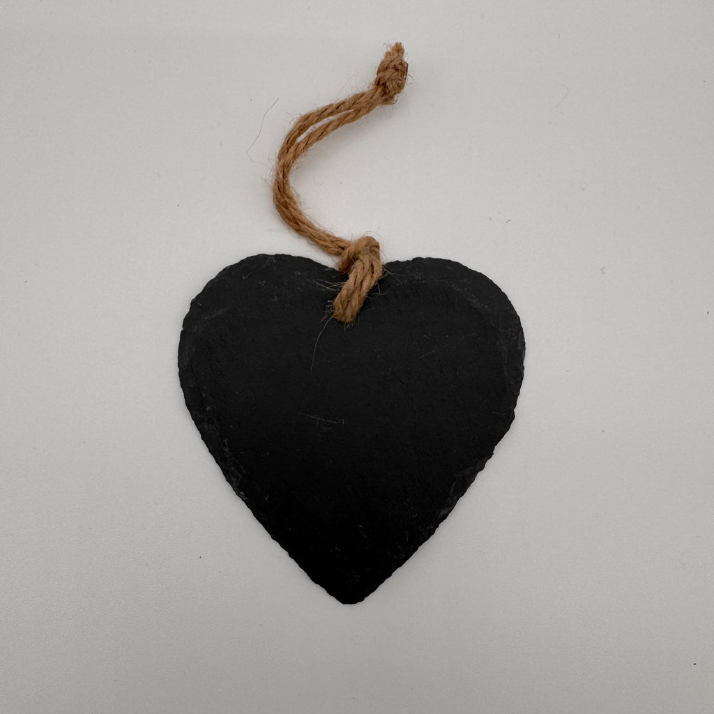 Schieferherz zum Aufhängen 10x10 cm - personalisierbar